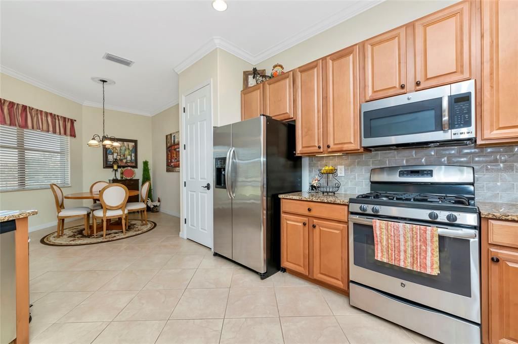 En Venta: $625,000 (3 camas, 2 baños, 2251 Pies cuadrados)