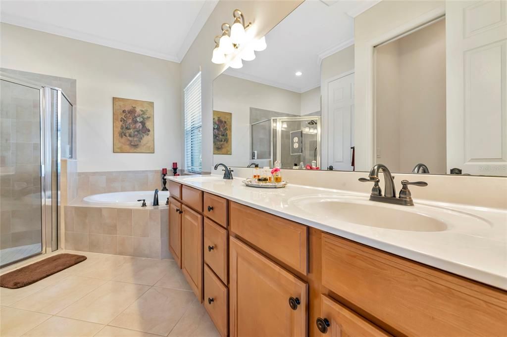 En Venta: $625,000 (3 camas, 2 baños, 2251 Pies cuadrados)