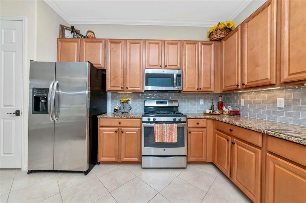 En Venta: $625,000 (3 camas, 2 baños, 2251 Pies cuadrados)