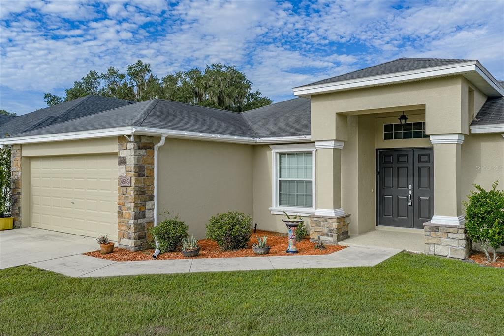 En Venta: $349,000 (3 camas, 2 baños, 1914 Pies cuadrados)