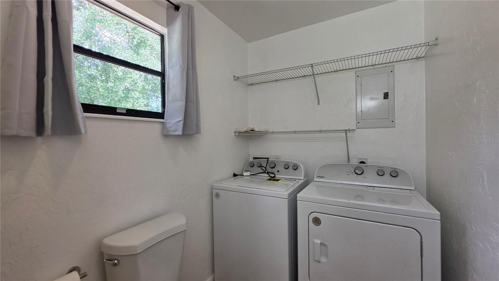 For Rent: $2,300 (3 beds, 2 baths, 1116 Square Feet)