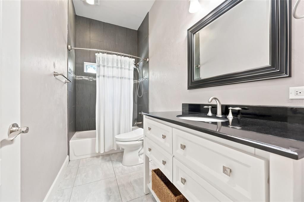 En Venta: $740,000 (4 camas, 3 baños, 2662 Pies cuadrados)