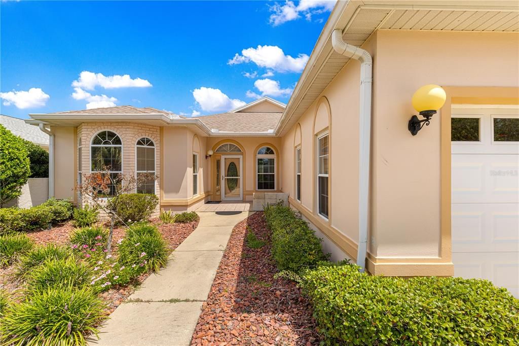 For Sale: $313,483 (3 beds, 2 baths, 2374 Square Feet)