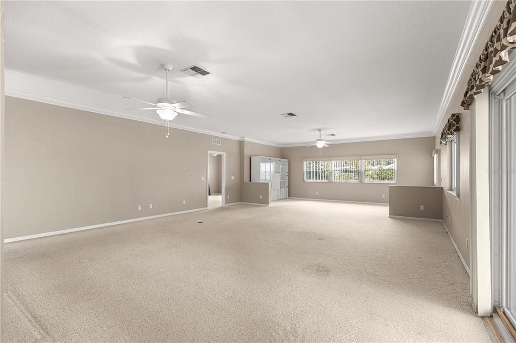 For Sale: $313,483 (3 beds, 2 baths, 2374 Square Feet)