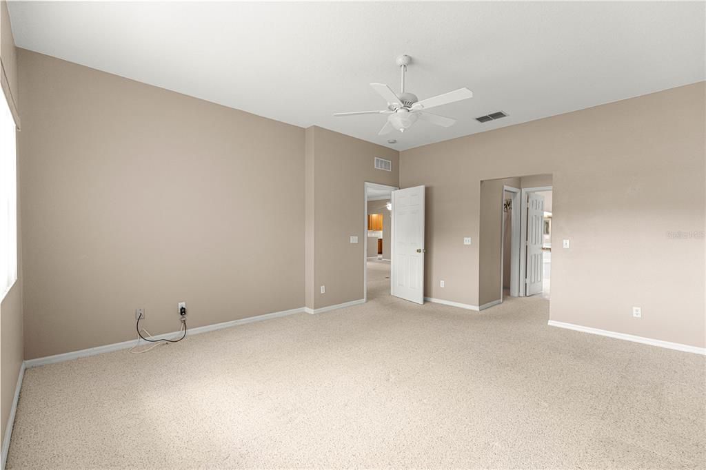 For Sale: $313,483 (3 beds, 2 baths, 2374 Square Feet)