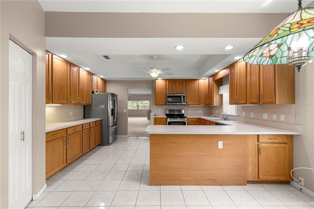 For Sale: $313,483 (3 beds, 2 baths, 2374 Square Feet)