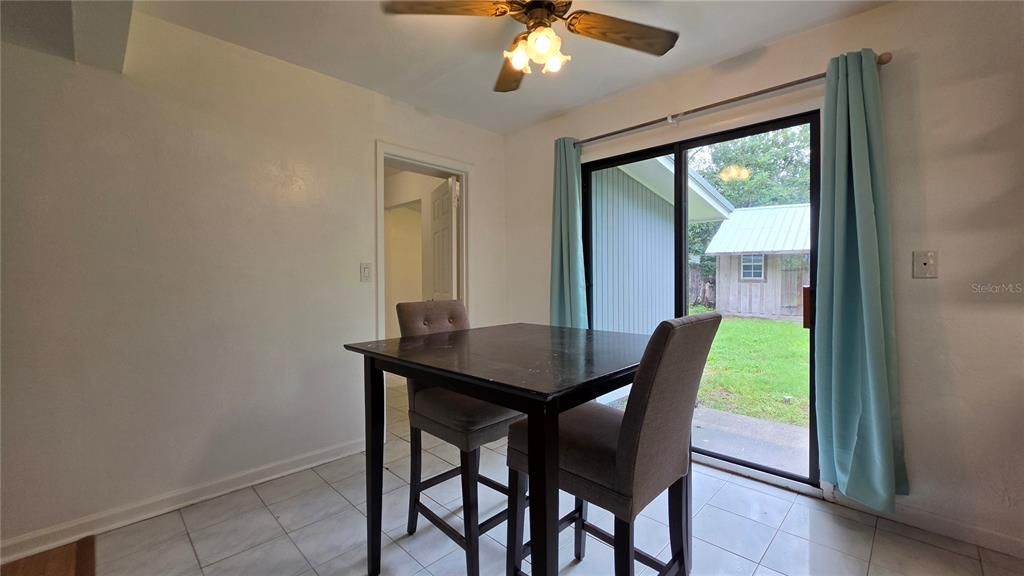 For Rent: $2,300 (3 beds, 2 baths, 1224 Square Feet)