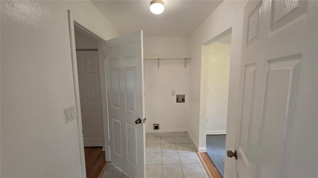 For Rent: $2,300 (3 beds, 2 baths, 1224 Square Feet)