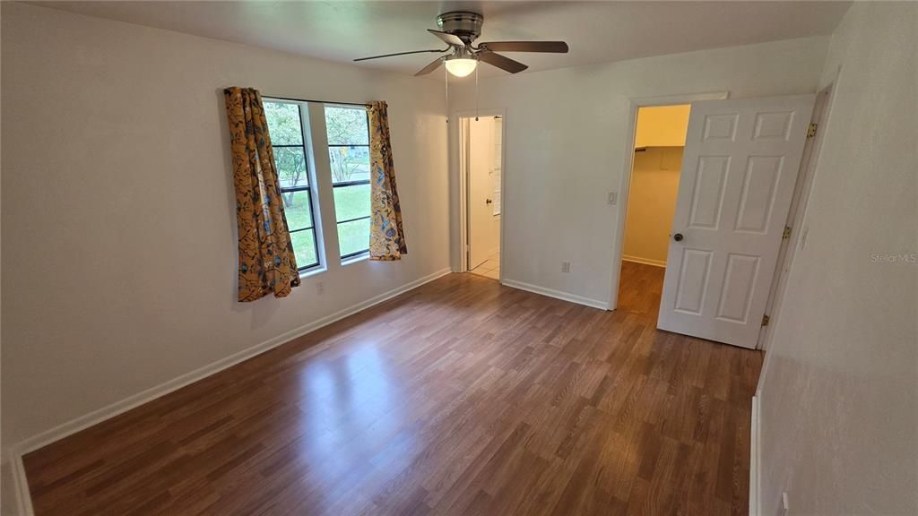 For Rent: $2,300 (3 beds, 2 baths, 1224 Square Feet)