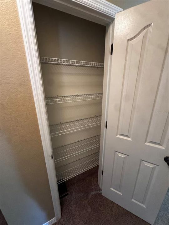 En Venta: $238,888 (3 camas, 2 baños, 1584 Pies cuadrados)