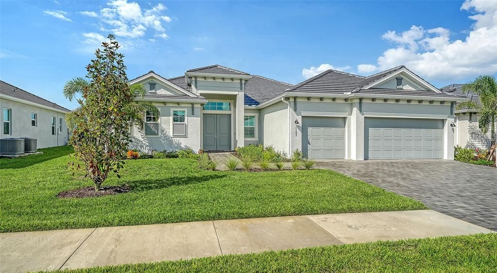 For Rent: $10,500 (3 beds, 3 baths, 2650 Square Feet)