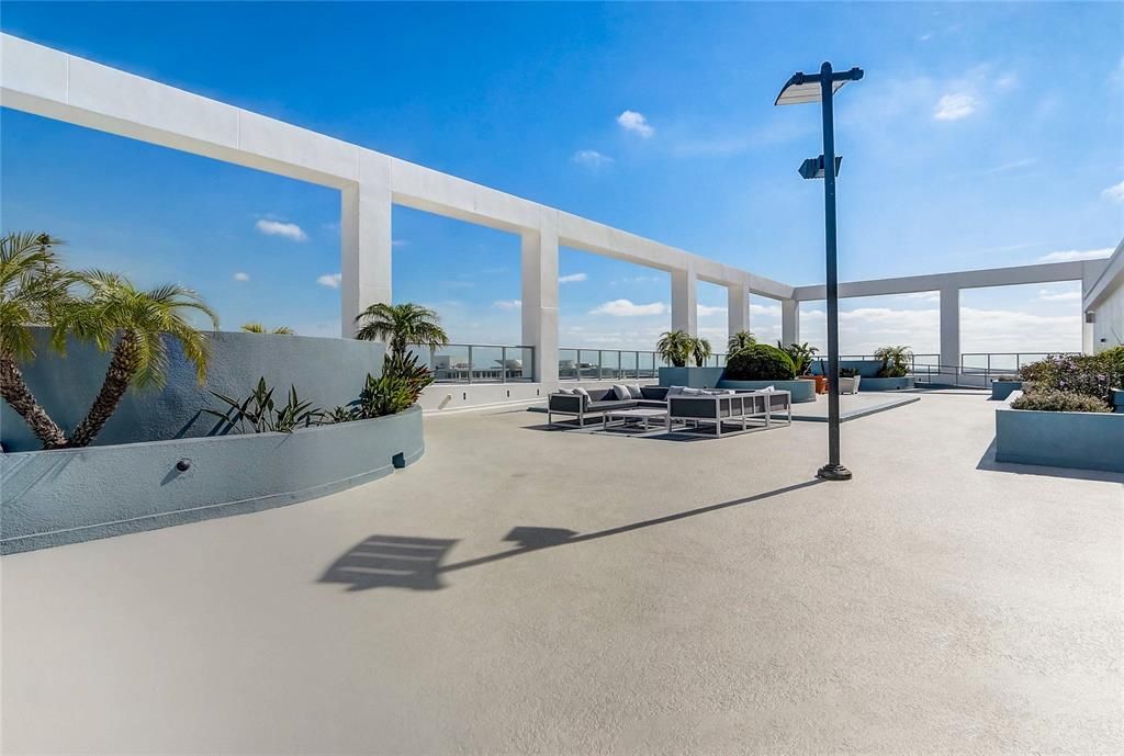 В аренду: $3,950 (2 спален, 2 ванн, 1765 Квадратных фут)
