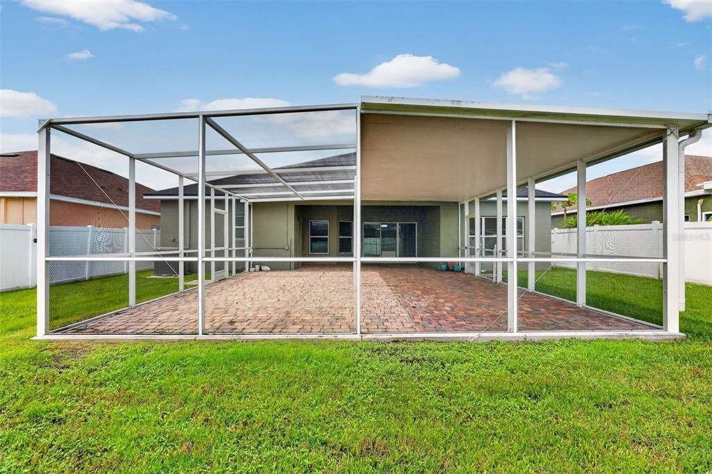 For Sale: $399,000 (4 beds, 3 baths, 2472 Square Feet)