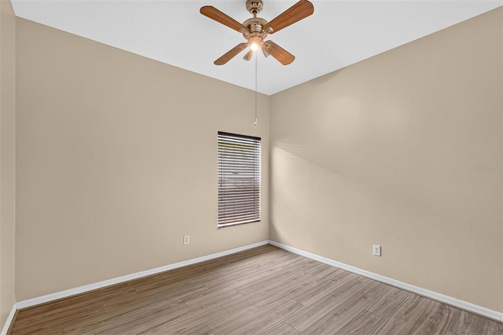 For Sale: $399,000 (4 beds, 3 baths, 2472 Square Feet)