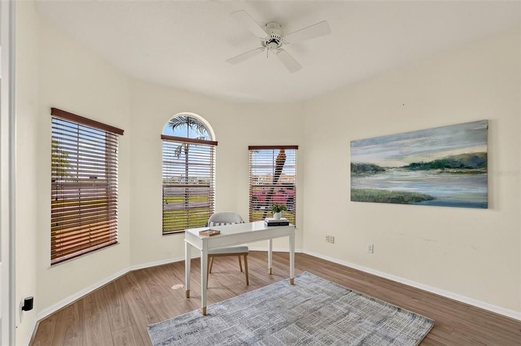 For Sale: $399,000 (4 beds, 3 baths, 2472 Square Feet)