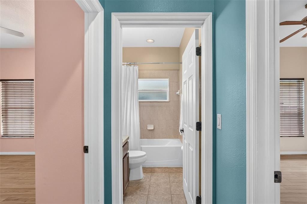 For Sale: $399,000 (4 beds, 3 baths, 2472 Square Feet)