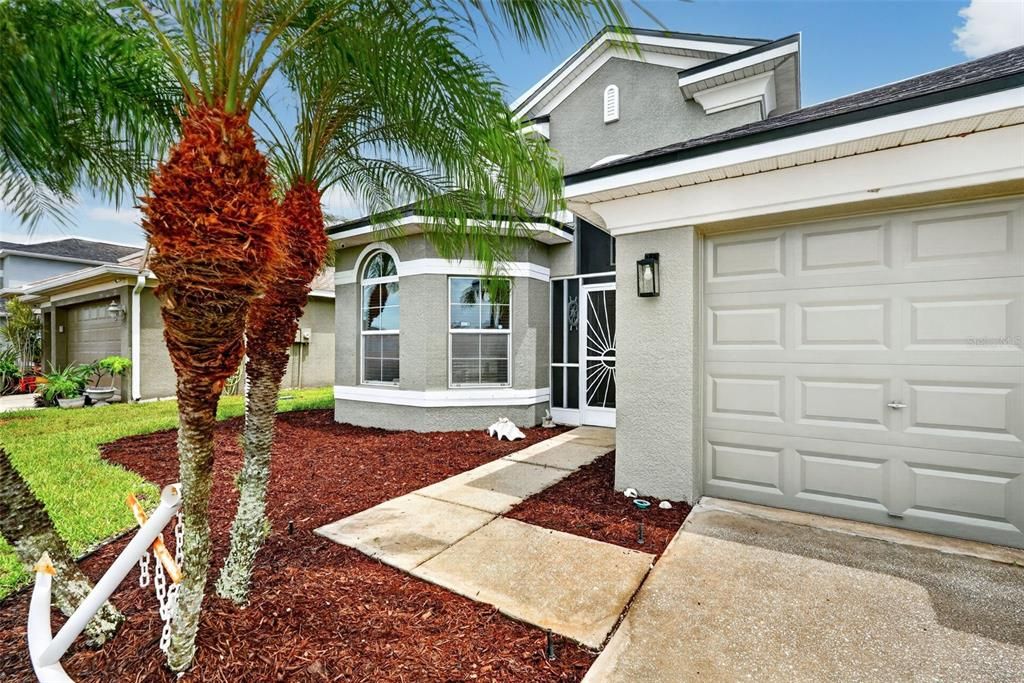 For Sale: $399,000 (4 beds, 3 baths, 2472 Square Feet)
