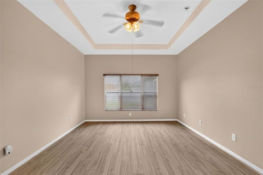 For Sale: $399,000 (4 beds, 3 baths, 2472 Square Feet)