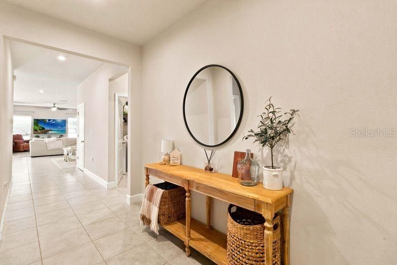 En Venta: $399,900 (4 camas, 2 baños, 2021 Pies cuadrados)