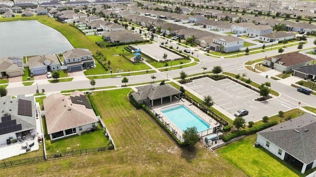 En Venta: $399,900 (4 camas, 2 baños, 2021 Pies cuadrados)
