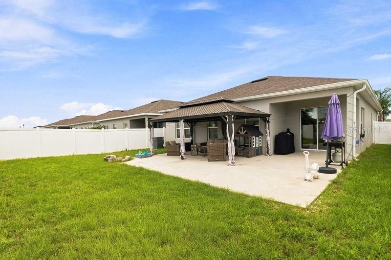 En Venta: $399,900 (4 camas, 2 baños, 2021 Pies cuadrados)