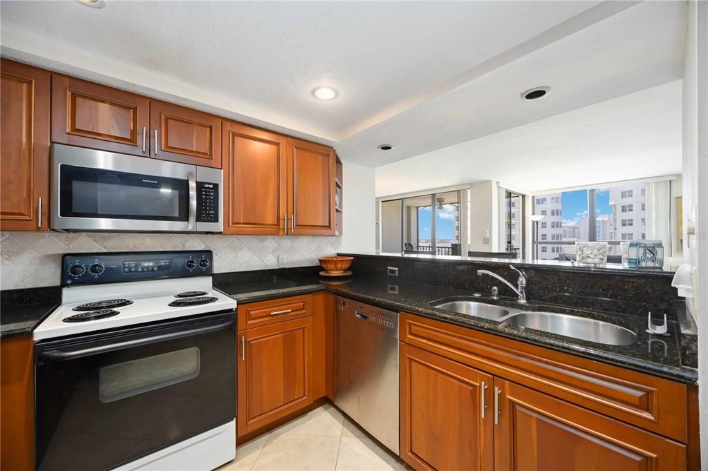 В аренду: $4,800 (2 спален, 2 ванн, 1380 Квадратных фут)