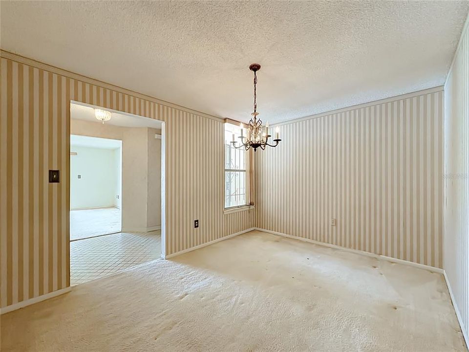 En Venta: $144,900 (3 camas, 2 baños, 1416 Pies cuadrados)