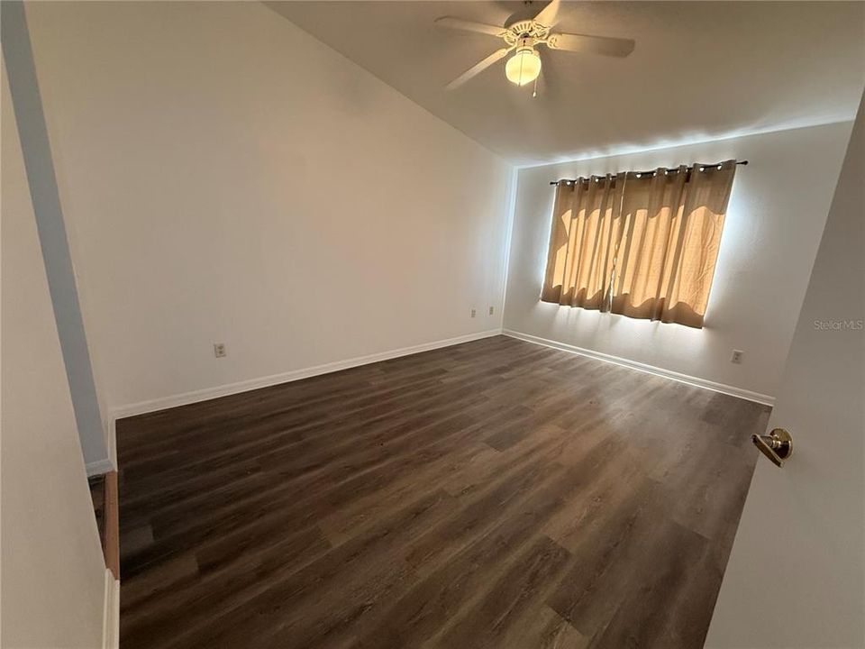 For Sale: $295,000 (4 beds, 3 baths, 2406 Square Feet)