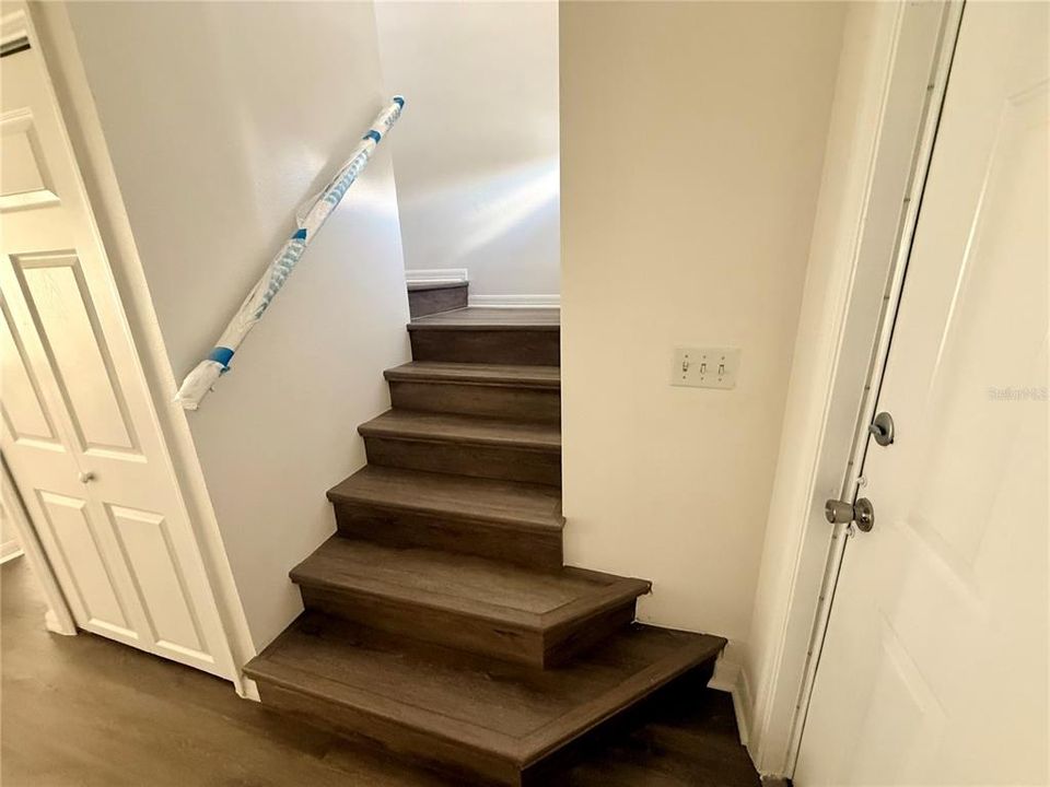 For Sale: $295,000 (4 beds, 3 baths, 2406 Square Feet)
