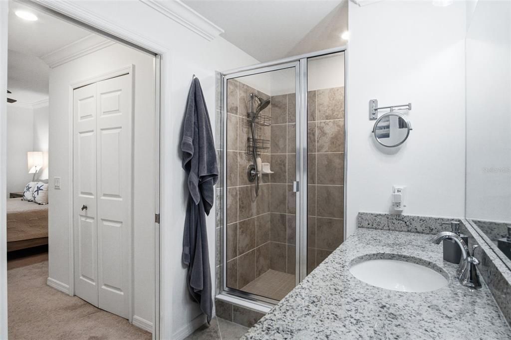 На продажу: $224,900 (2 спален, 2 ванн, 1198 Квадратных фут)