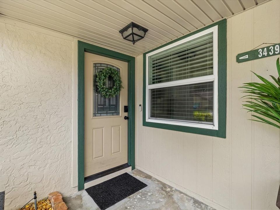 For Sale: $330,000 (3 beds, 2 baths, 1287 Square Feet)