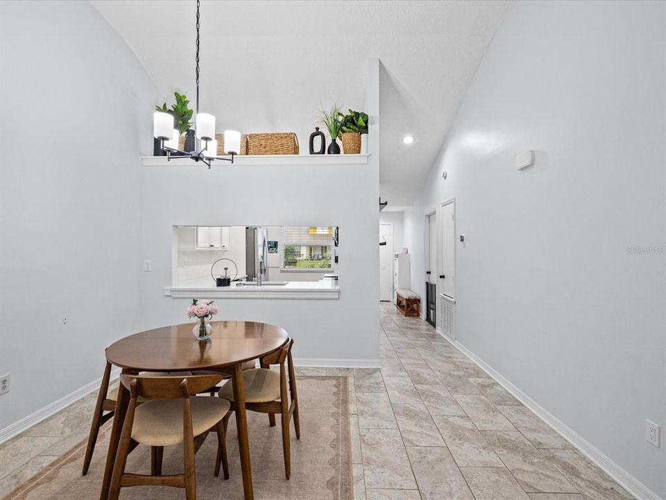 For Sale: $330,000 (3 beds, 2 baths, 1287 Square Feet)