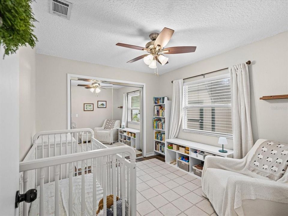 For Sale: $330,000 (3 beds, 2 baths, 1287 Square Feet)