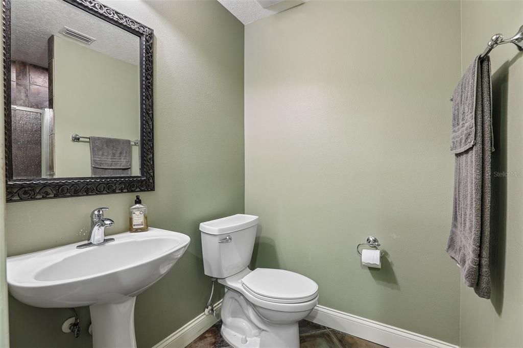 For Sale: $875,000 (3 beds, 3 baths, 2792 Square Feet)