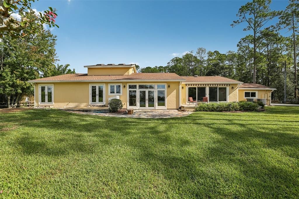For Sale: $875,000 (3 beds, 3 baths, 2792 Square Feet)
