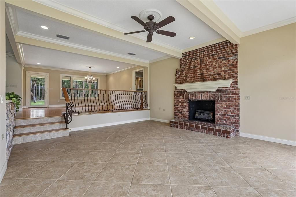 For Sale: $875,000 (3 beds, 3 baths, 2792 Square Feet)