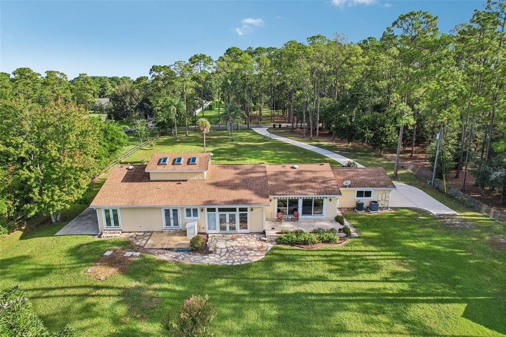 For Sale: $875,000 (3 beds, 3 baths, 2792 Square Feet)