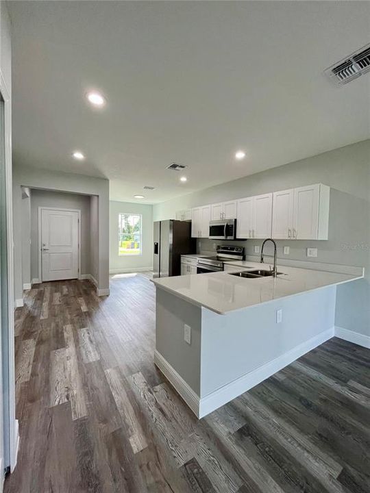For Rent: $1,600 (3 beds, 2 baths, 1162 Square Feet)