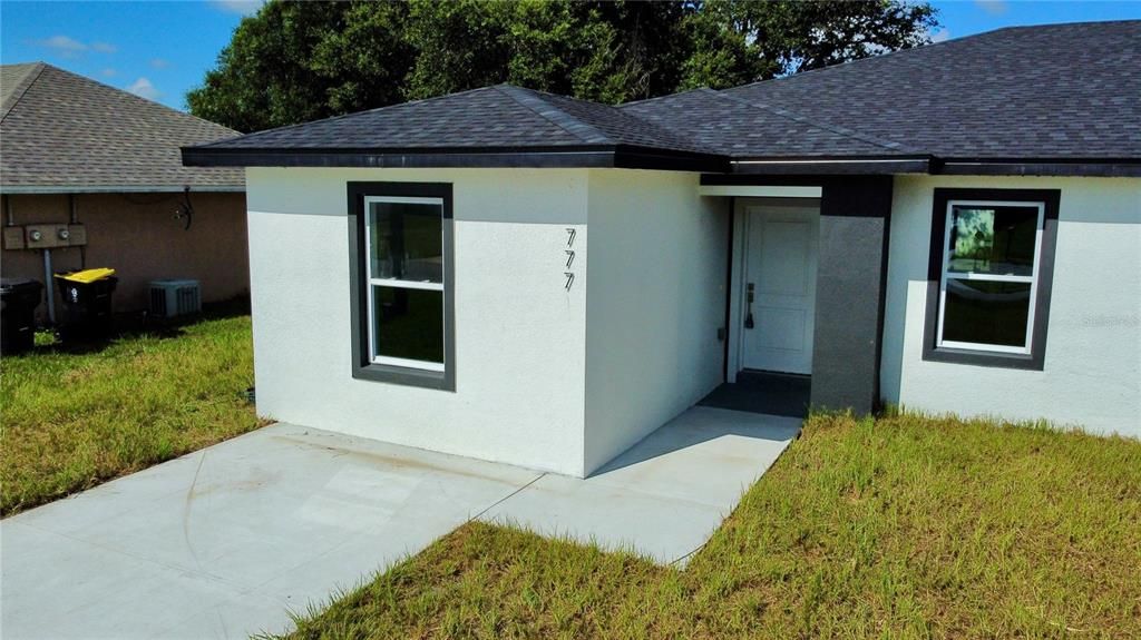 For Rent: $1,600 (3 beds, 2 baths, 1162 Square Feet)