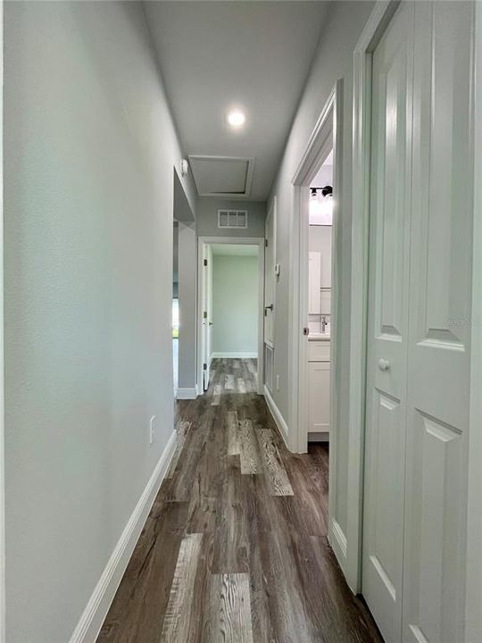 For Rent: $1,600 (3 beds, 2 baths, 1162 Square Feet)
