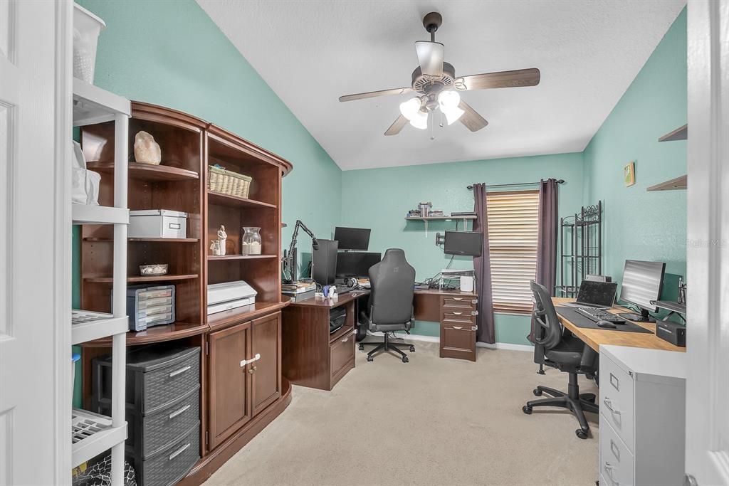 For Sale: $295,000 (2 beds, 2 baths, 1430 Square Feet)