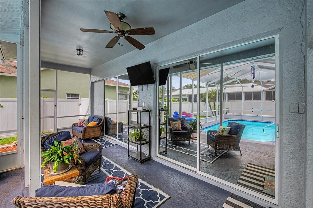 For Sale: $420,000 (3 beds, 2 baths, 1984 Square Feet)