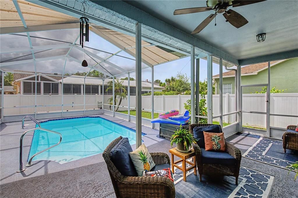For Sale: $420,000 (3 beds, 2 baths, 1984 Square Feet)