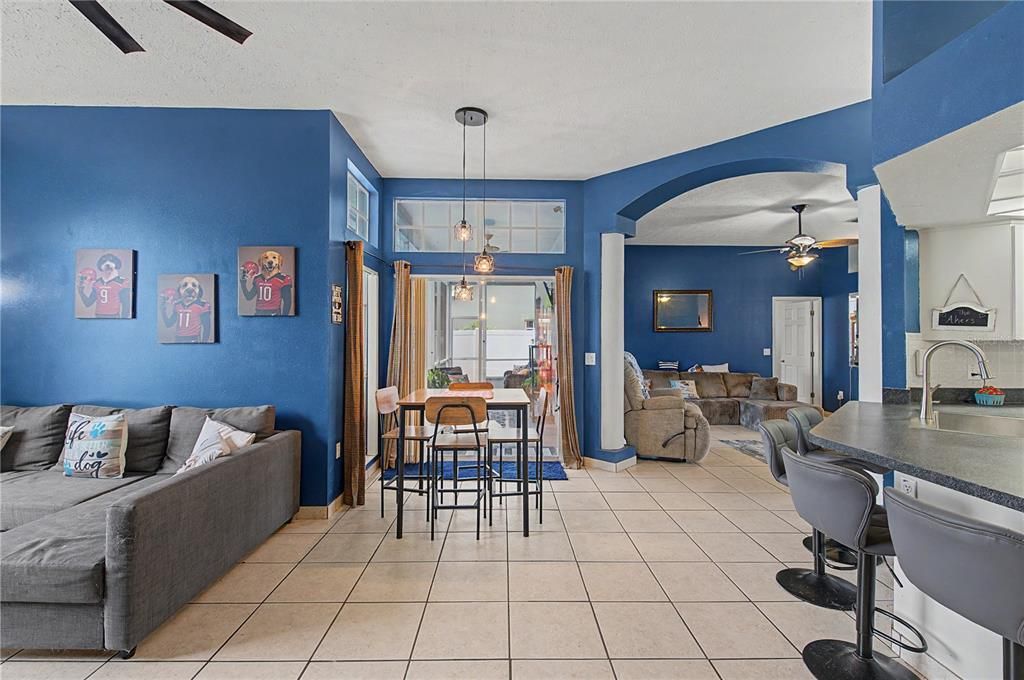 For Sale: $420,000 (3 beds, 2 baths, 1984 Square Feet)