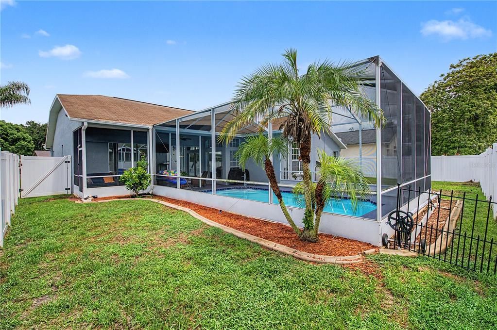 For Sale: $420,000 (3 beds, 2 baths, 1984 Square Feet)