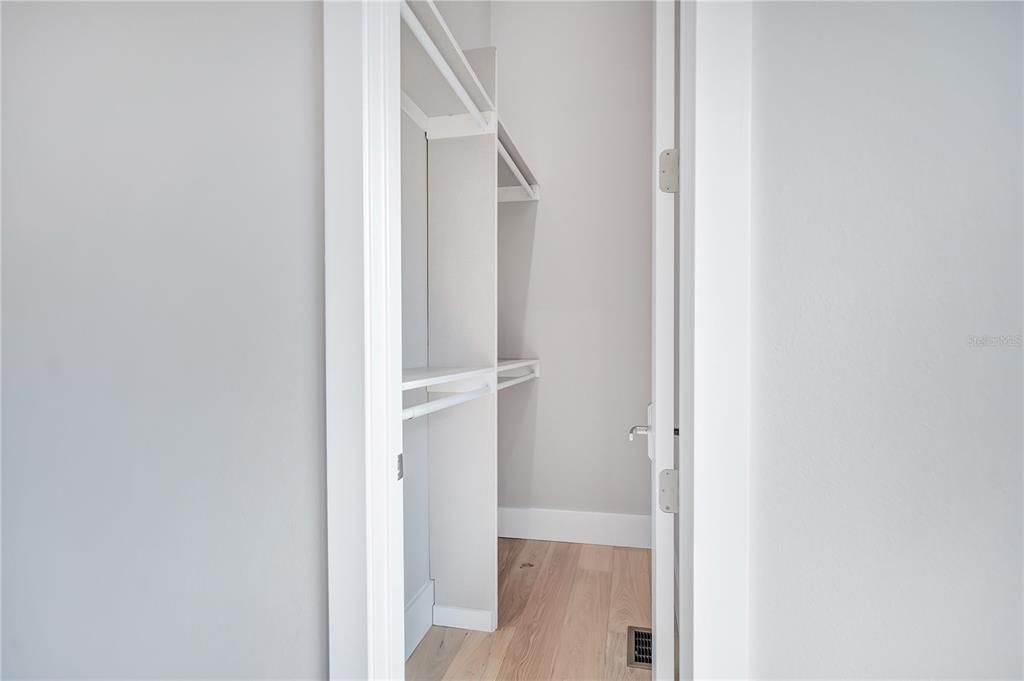 For Sale: $1,600,000 (3 beds, 2 baths, 2733 Square Feet)