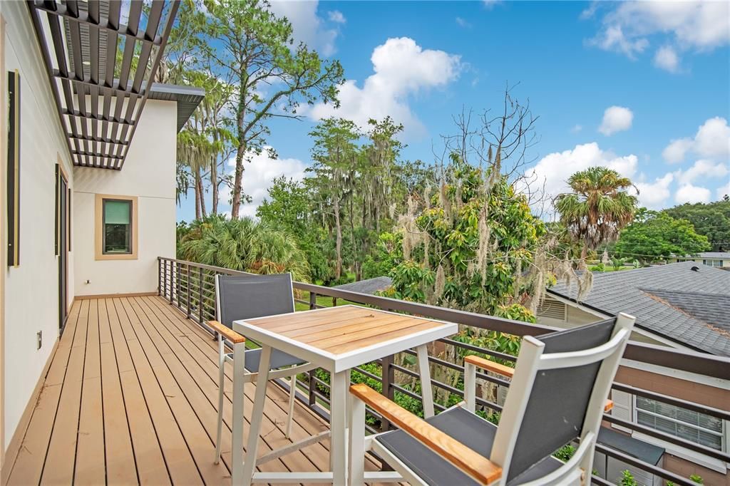 For Sale: $1,600,000 (3 beds, 2 baths, 2733 Square Feet)