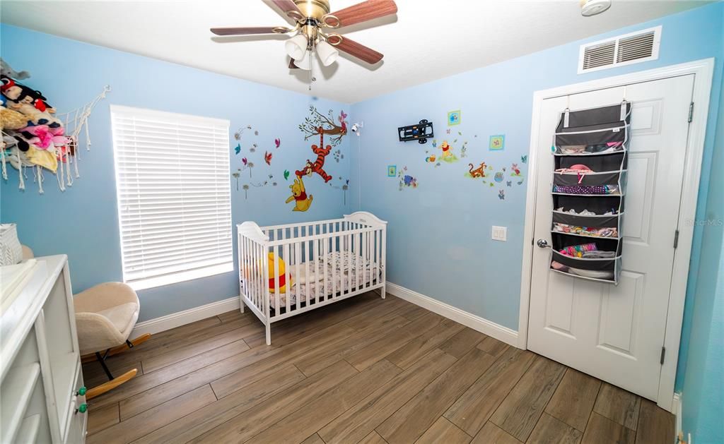 For Sale: $375,000 (4 beds, 2 baths, 1604 Square Feet)