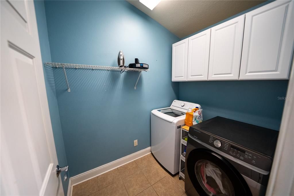 For Sale: $375,000 (4 beds, 2 baths, 1604 Square Feet)
