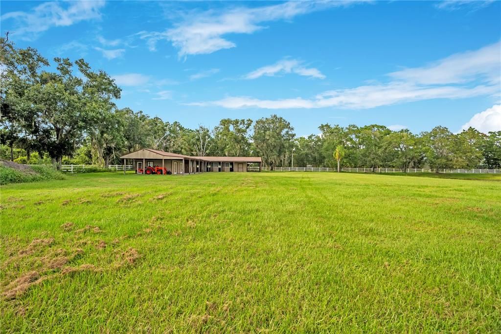 For Sale: $2,000,000 (5 beds, 6 baths, 8715 Square Feet)